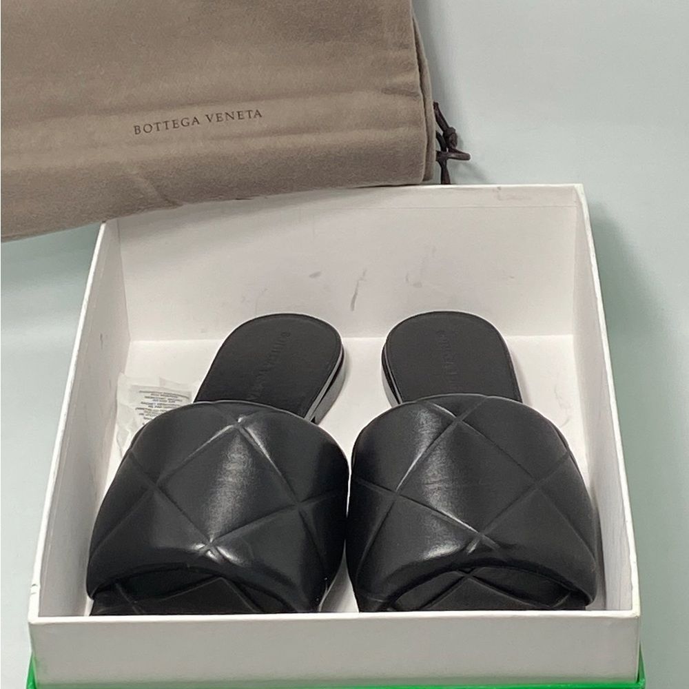 Bottega Veneta The Padded Flat Sandals size 40 - Picture 10 of 12
